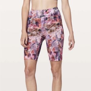Lululemon pace on shorts